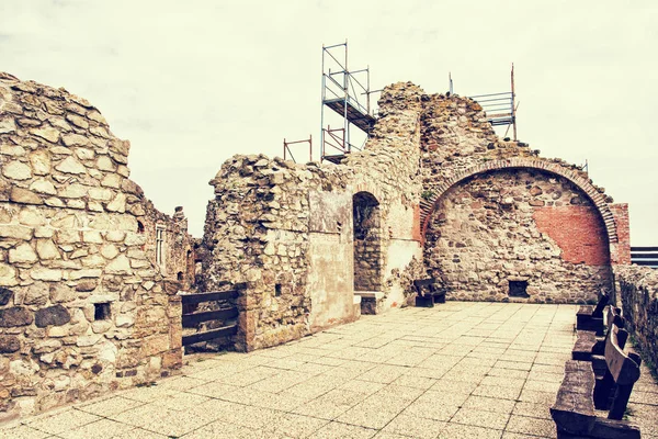 Castillo en ruinas de Visegrad, Hungría, filtro de fotos —  Fotos de Stock