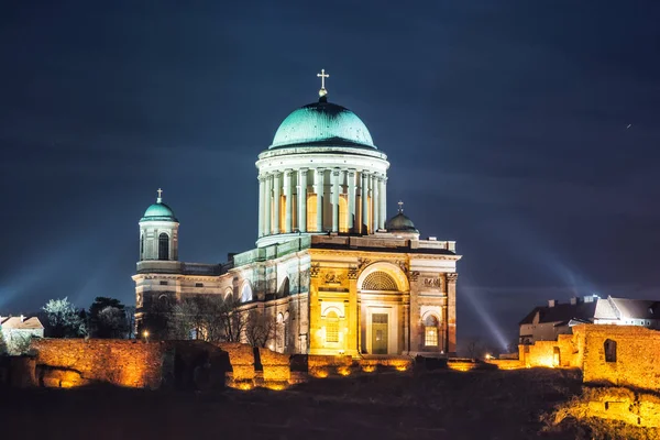 Gece, Macaristan Estergon Bazilikası