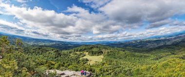 Sitno tepeden Stiavnica dağlara, panoramik seaso göster