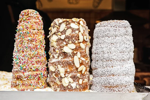 Trdelnik est une sorte de gâteau à la broche, thème alimentaire — Photo