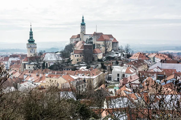 Замок Микулов, Южная Моравия, Чехия — стоковое фото