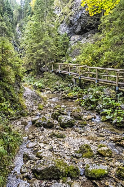 Janosik Holes, Little Fatra, Slovacchia, tema escursionistico — Foto Stock