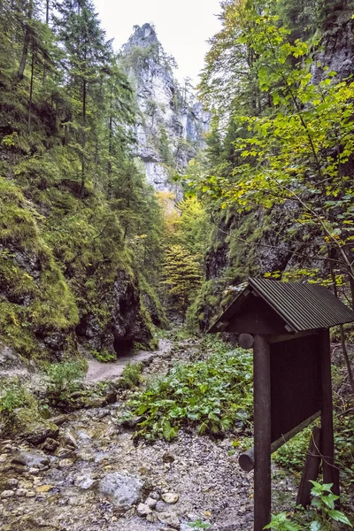 Janosik Holes, Little Fatra, Slovacchia, tema escursionistico — Foto Stock