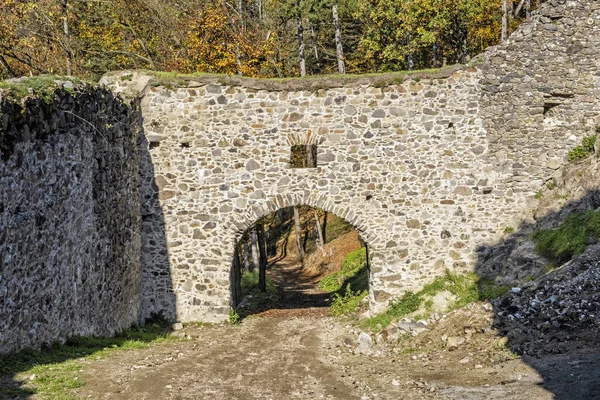 Ruiny Zamku Reviste Republika Słowacka Cel Podróży Temat Architektoniczny — Zdjęcie stockowe