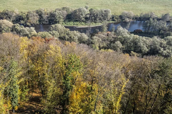 Vista desde el castillo de Reviste, Eslovaquia — Foto de Stock