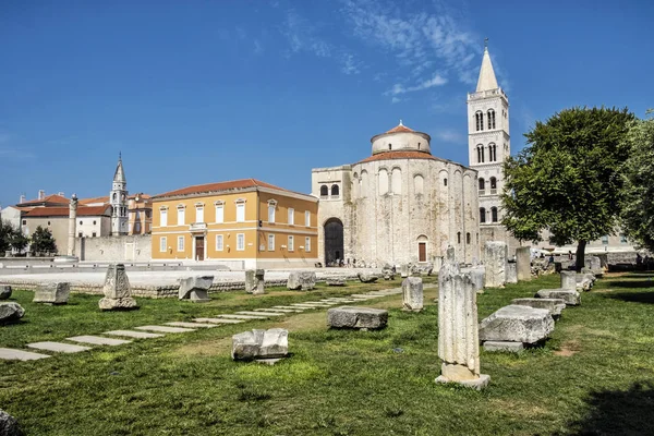 Catedrala Sf. Anastasia și Biserica Sf. Donat, Zadar, Cro — Fotografie, imagine de stoc