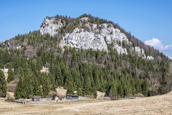 Rocky Hill Malino Brdo Big Fatra Slovakien Säsongsmässig Naturlig Scen — Stockfoto