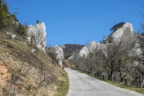 Vrsatske Skały Białe Karpaty Republice Słowackiej Sezonowa Scena Naturalna Temat — Zdjęcie stockowe