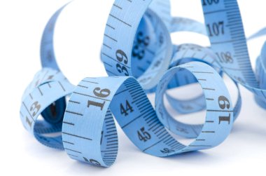 Mavi bant üzerinde izole sağlık kavramı için ölçme yakın çekim 