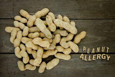 Yiyecek Alerji sağlık kavramı, fıstık veya yer fıstığı yakın kadar üzerinde woo