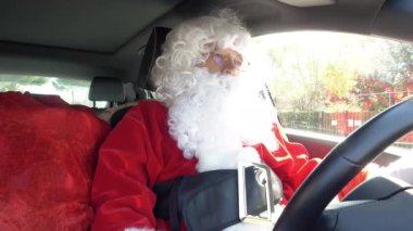 Arabayı yavaş hareket 4 k dans komik mutlu Noel Baba