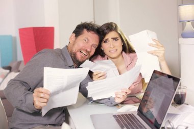 Kaç çığlık vergi ve faturaları hakkında korkuttu