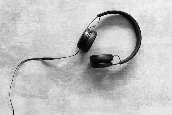 Headset on a concrete background — Stock Photo, Image