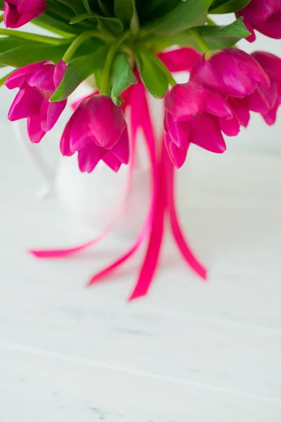 Bouquet of tulips flowers in vase. — Stock Photo, Image