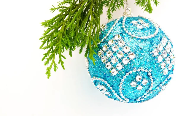 Blaue Weihnachtskugel — Stockfoto