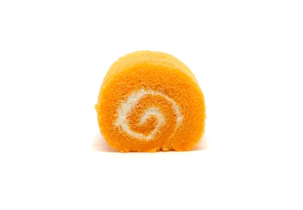 Oranye Segar Dan Krim Gulung Kue Terisolasi Pada Latar Belakang — Stok Foto
