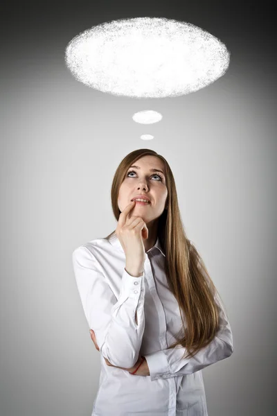 Frau in weißer und leerer Sprechblase — Stockfoto