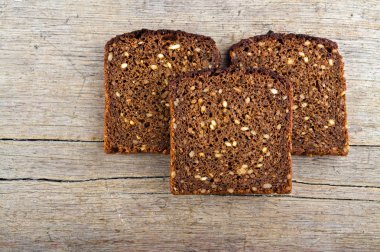 bütün tahıl brown ekmek.