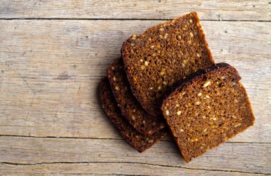 bütün tahıl brown ekmek.