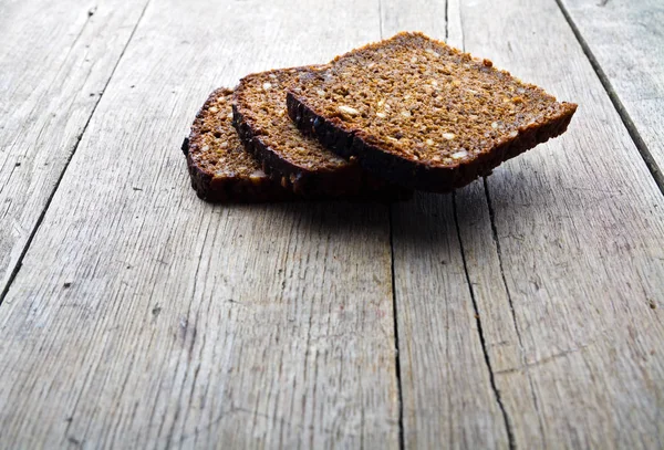 bütün tahıl brown ekmek.