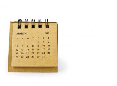 Mart. Beyaz kağıda takvim.