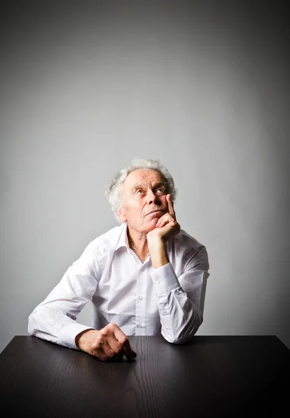 Hesitation. Old man in thoughts. — Stock Photo, Image