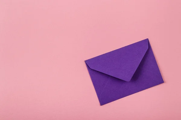 Envelope on the table. — Stock Photo, Image