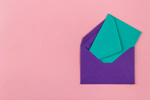Colorful Envelopes Pink Background Mail Envelopes Table — Stock Photo, Image
