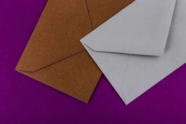 Colorful Envelopes Purple Background Mail Envelopes Table — Stock Photo, Image