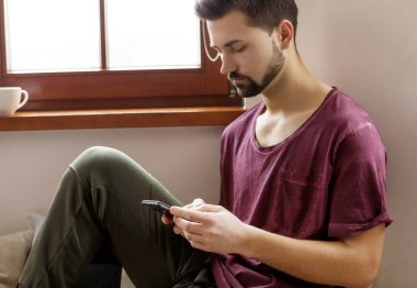 Akıllı telefon iletişim teknolojisi.