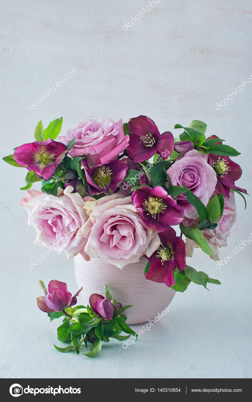 Joli Bouquet De Fleurs Photographie Ulchik74 140310854