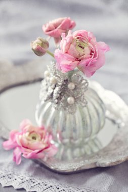 pembe tipik çiçekler