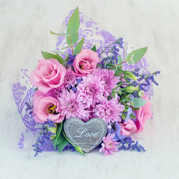 Beautiful Bouquet Birthday Valentine Day Congratulation Flowers Decorated Heart — Stockfoto