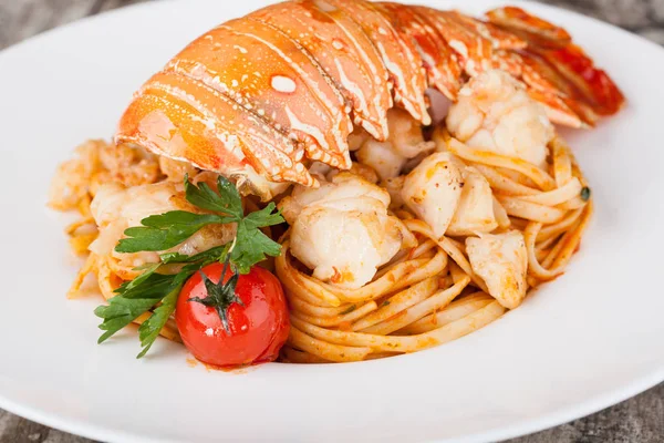 Kreeft spaghetti, Italiaanse keuken — Stockfoto