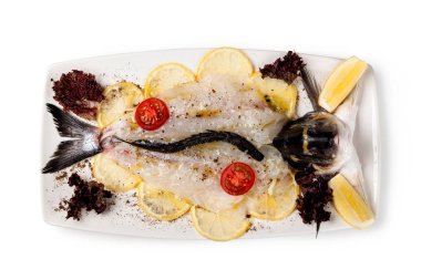 Beyaz kokmak ve limon