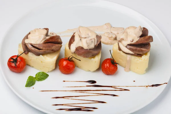 Mashed potatoes with Beef tongue — Stock Photo, Image