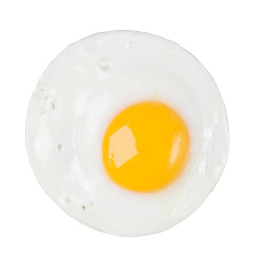 Beyaz arka planda izole edilmiş yumurta..