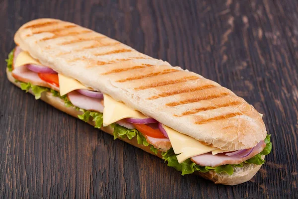 Sandwich sur un bois — Photo