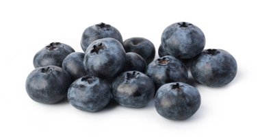 Yaban mersini. Taze çilek beyaz arka plan üzerinde izole.