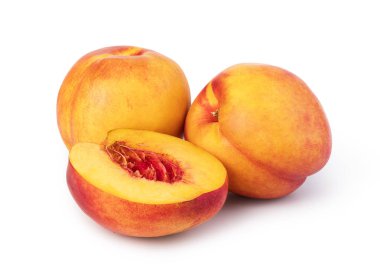 Nektarin meyvesi beyaz arkaplanda izole