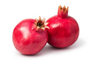 Beyaz arkaplanda izole edilmiş nar