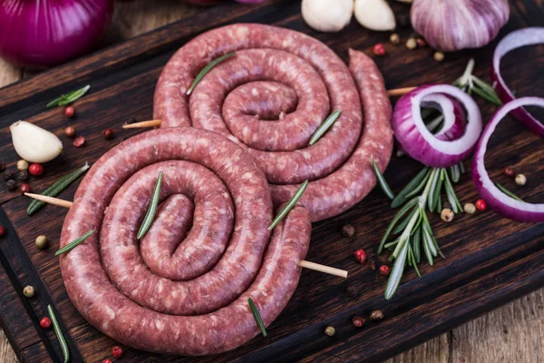 Salchicha de cerdo cruda — Foto de Stock