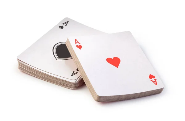 Spielkarten auf weißem Hintergrund — Stockfoto