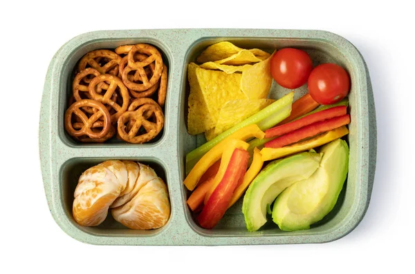 Ebédlő doboz finom ételekkel, fehér alapon — Stock Fotó