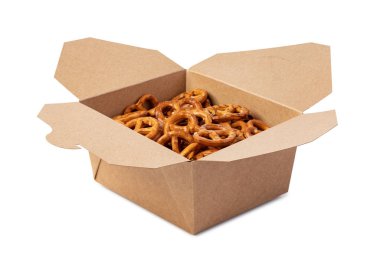 Kutuda tuzlu krakerler 