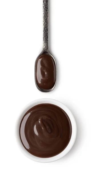 Kom Lepel Met Chocolade Verspreid Witte Achtergrond Geïsoleerd — Stockfoto