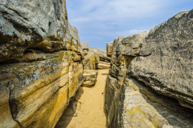 Taş devleri arasında çok ince geçiş