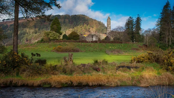 Okrągła wieża w Glendalough, Irlandia — Zdjęcie stockowe