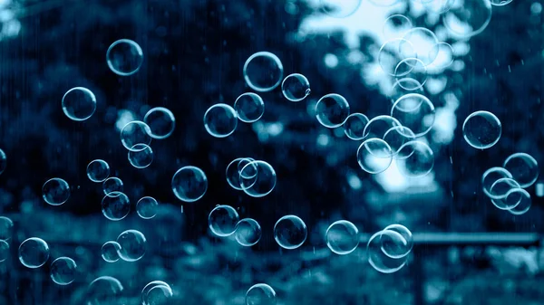 Scène fantastique de bleu de bulles de savon . — Photo