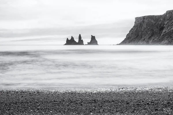 Spiaggia di Reynisfjara a Vik, Islanda — Foto Stock